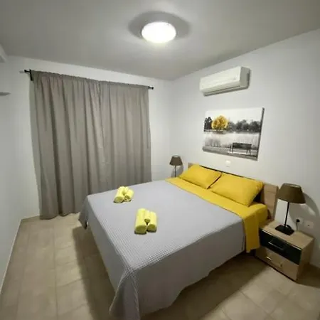 Central Apartment Portoheli 1 Porto Heli Exterior photo